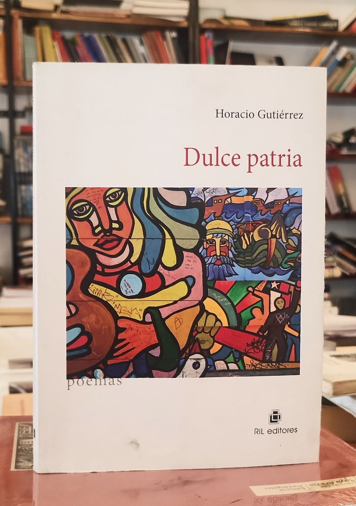 Dulce patria. Libro rescatado del incendio