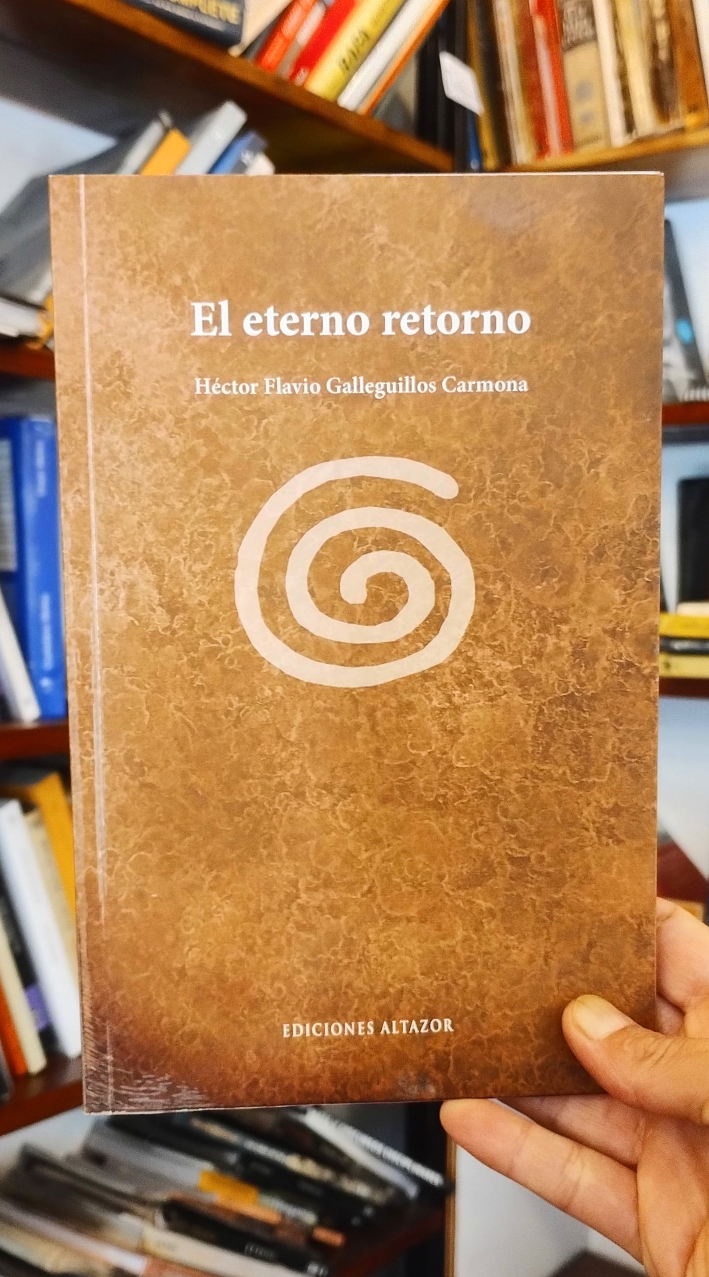 El eterno retorno. Libro rescatado del incendio