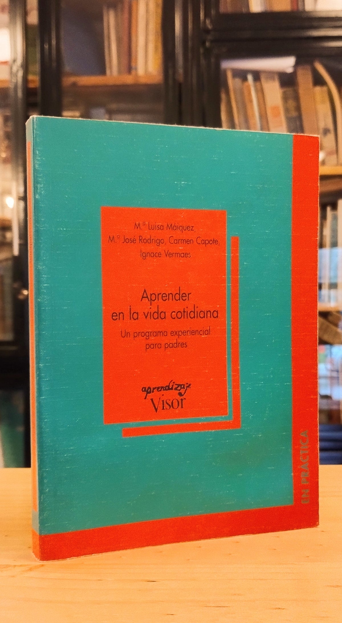 Aprender en la vida cotidiana: Un Programa Experiencial para padres. Libro rescatado del incendio