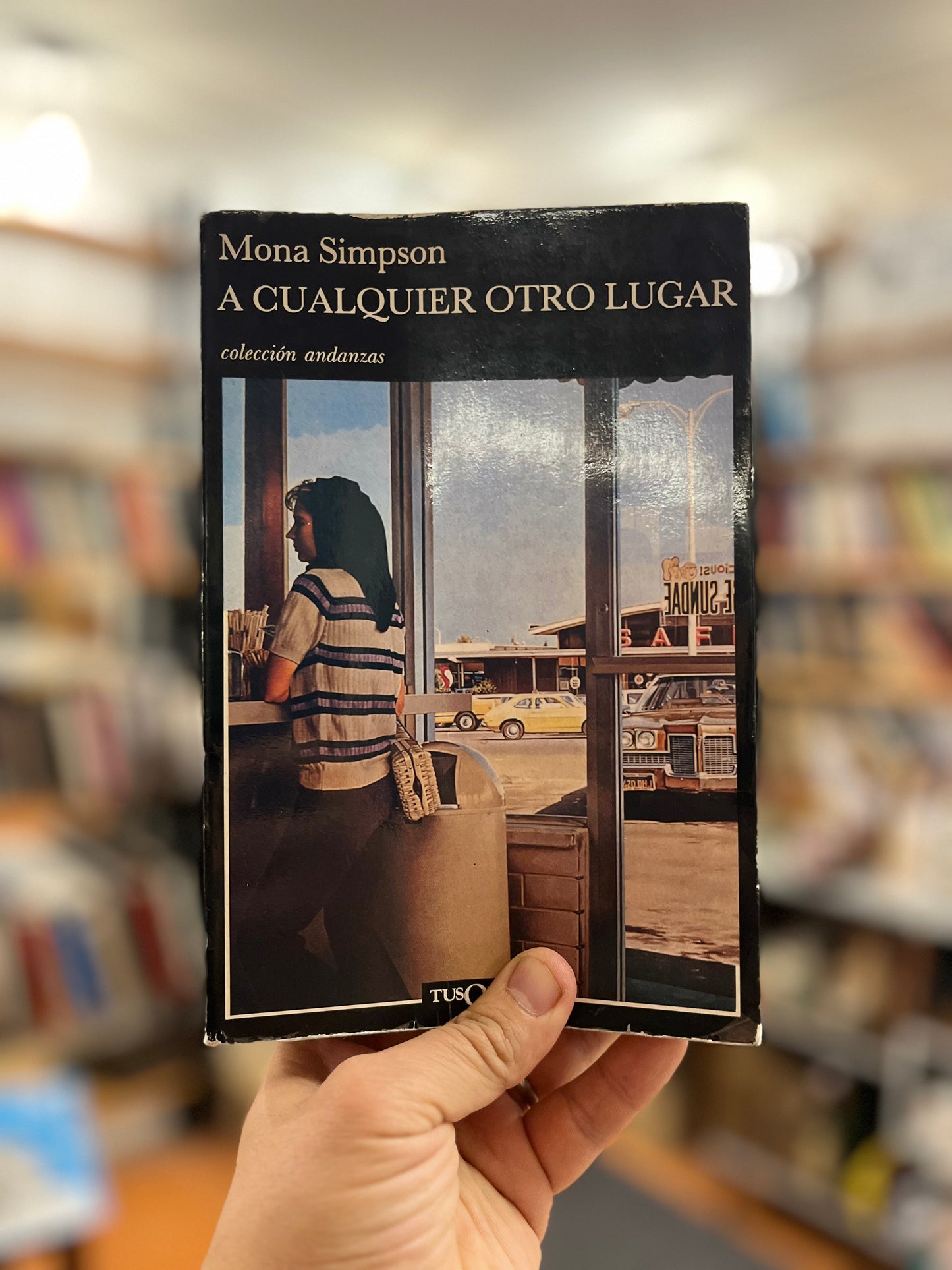A cualquier otro lugar. Libro rescatado del incendio