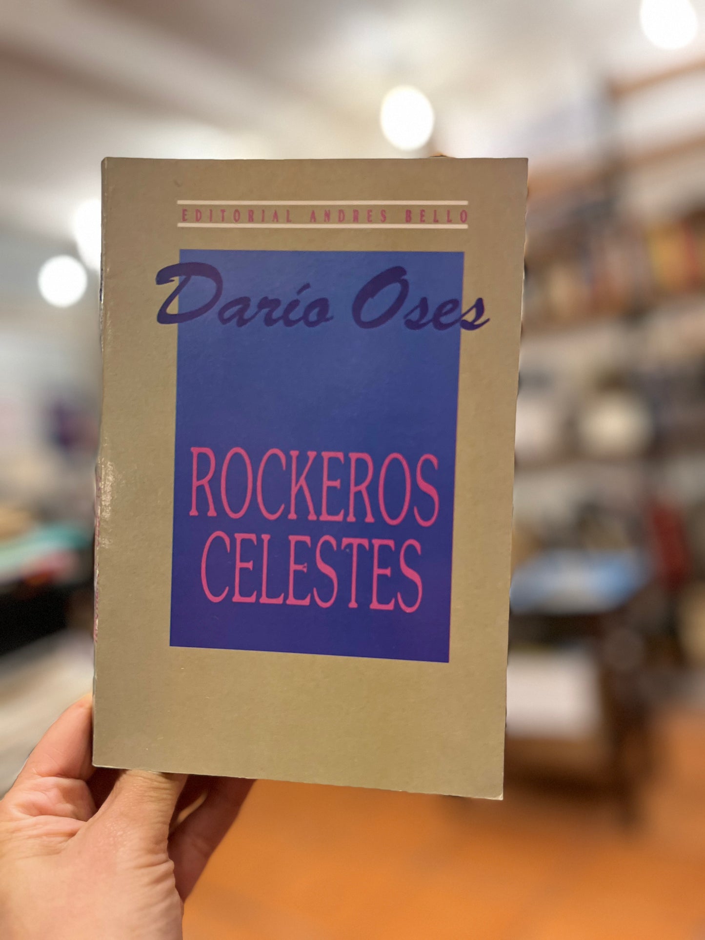 Rockeros celestes. Libro rescatado del incendio
