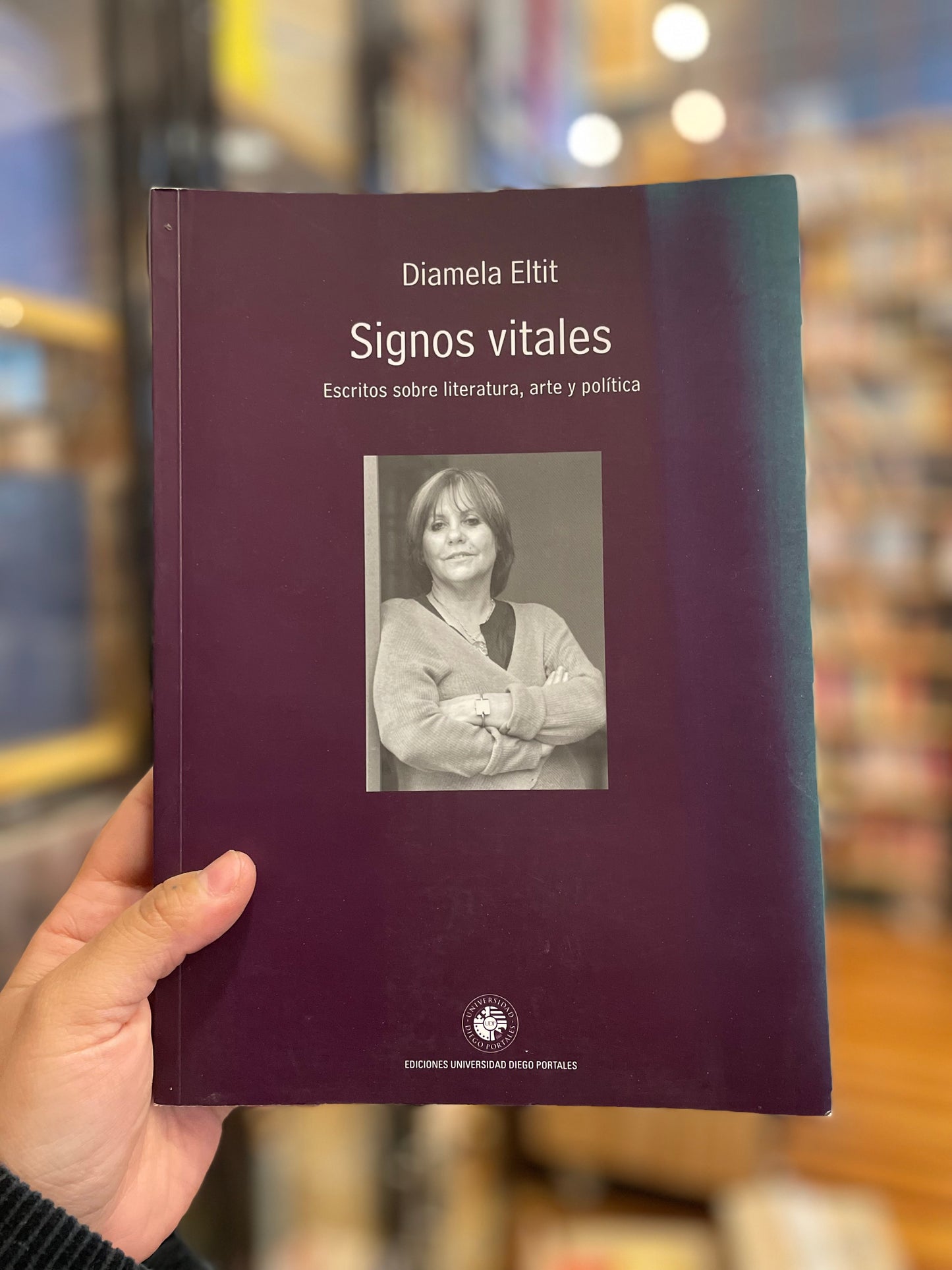 Signos vitales. Escritos sobre literatura, arte y política