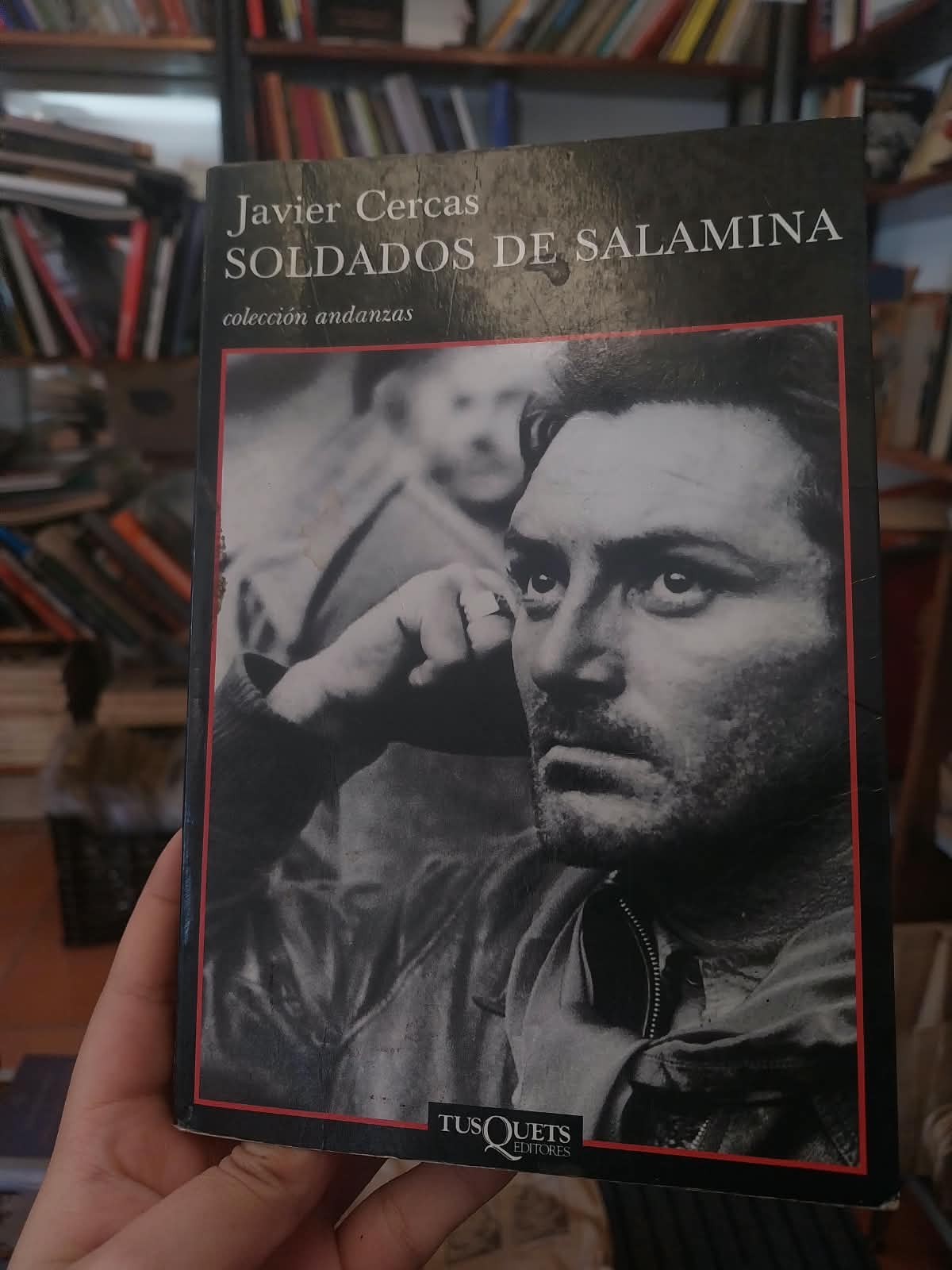 Soldados de Salamina. Libro rescatado del incendio