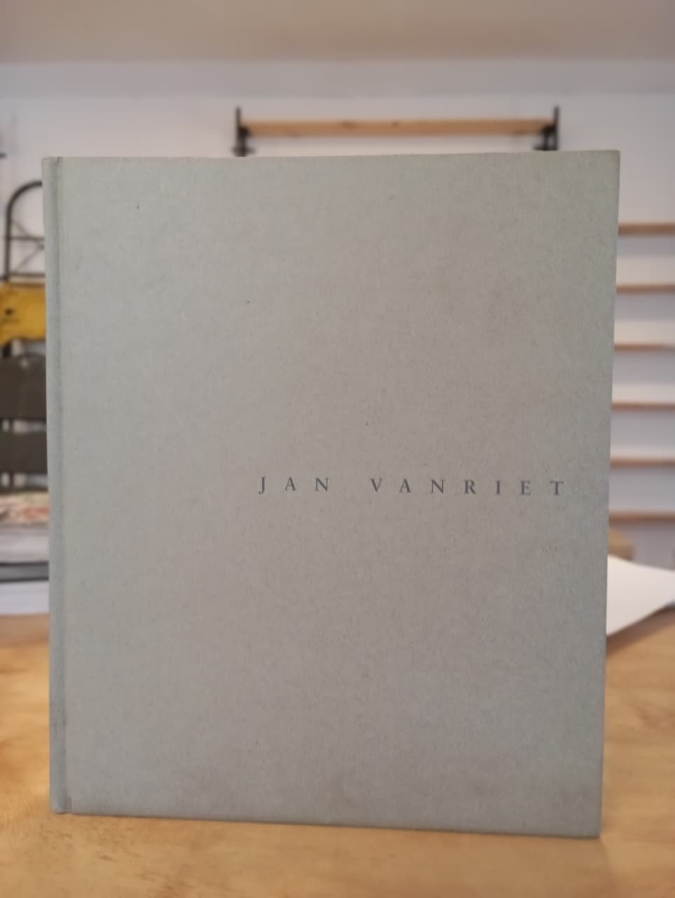 Jean Vanriet. 1984-1986. Libro rescatado del incendio