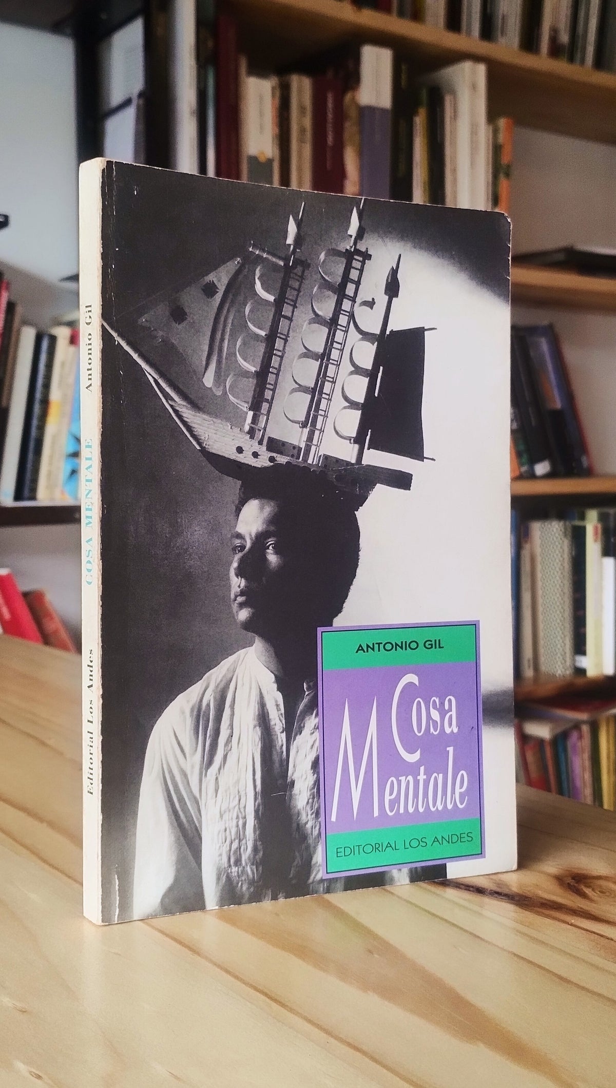 Cosa mentale. Libro rescatado del incendio