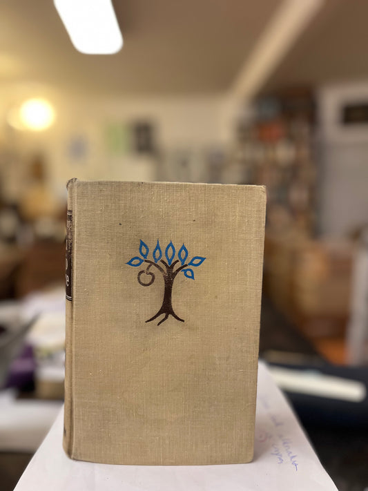 Tu hijo crece. Libro rescatado del incendio