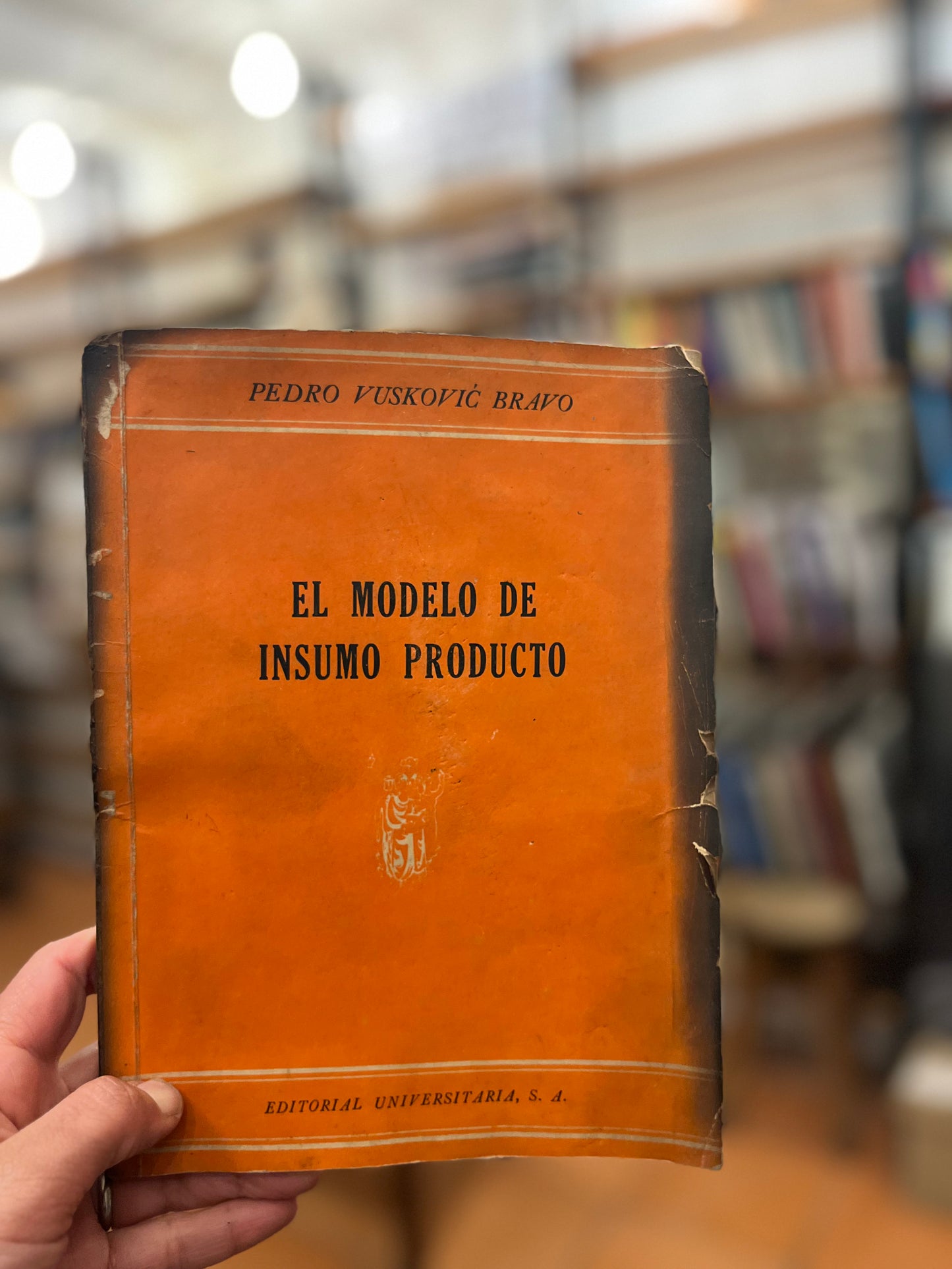 El modelo de insumo producto. Libro rescatado del incendio