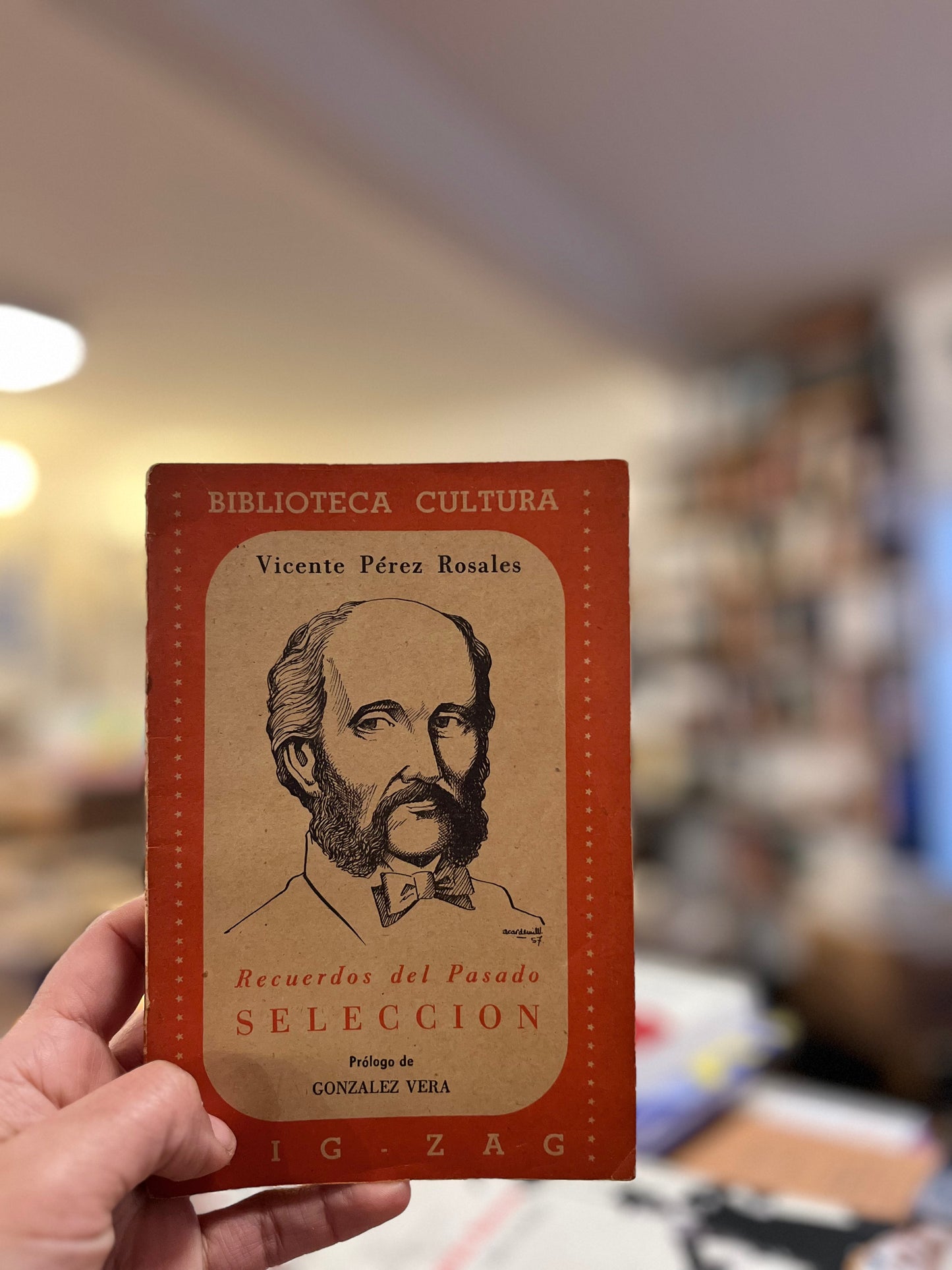 Recuerdos del pasado. Libro rescatado del incendio
