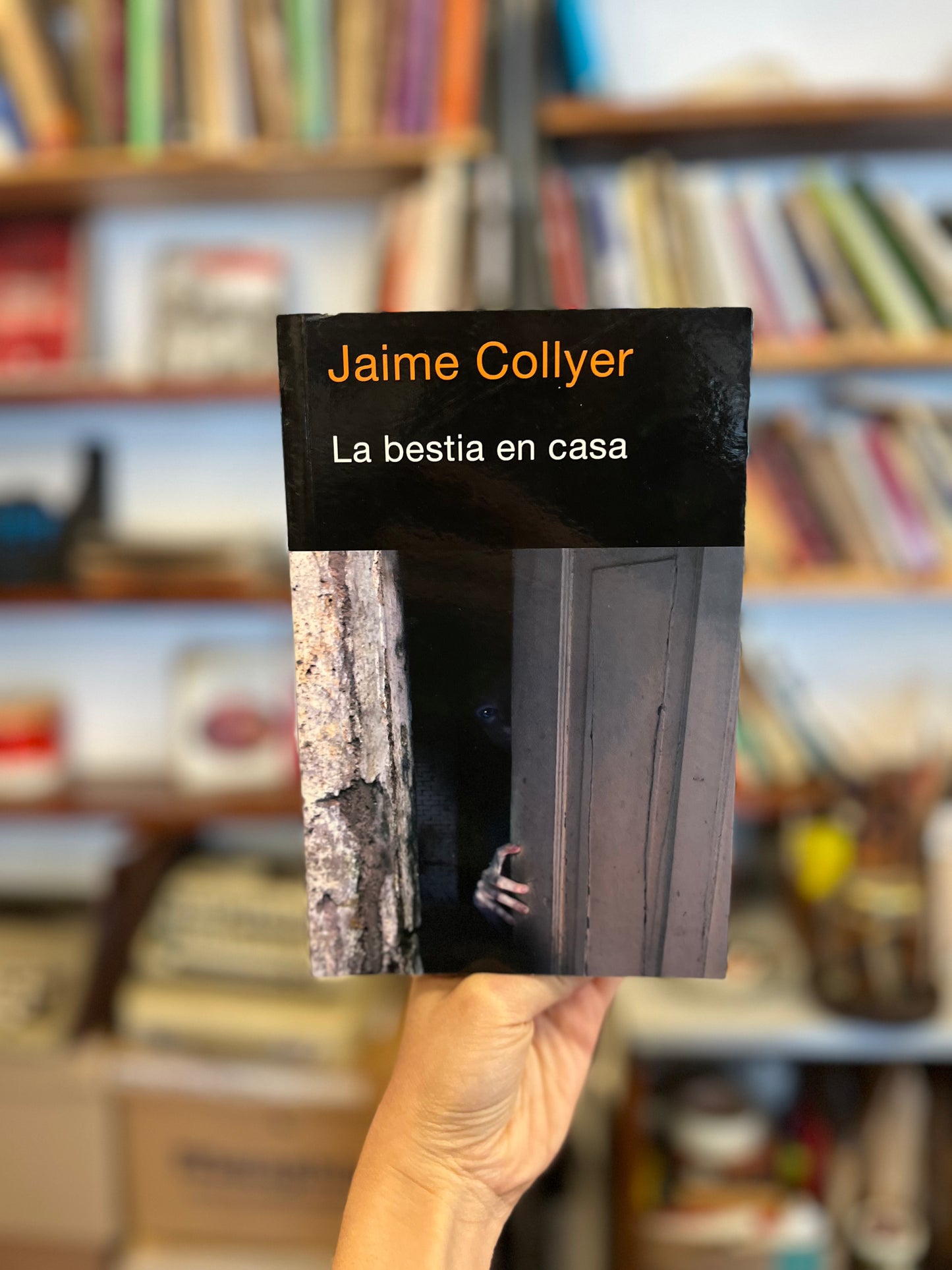 La bestia en casa