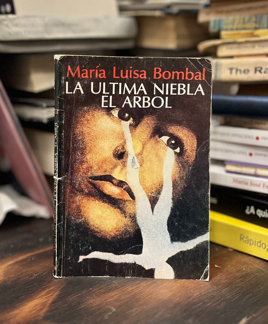 La última niebla. El árbol