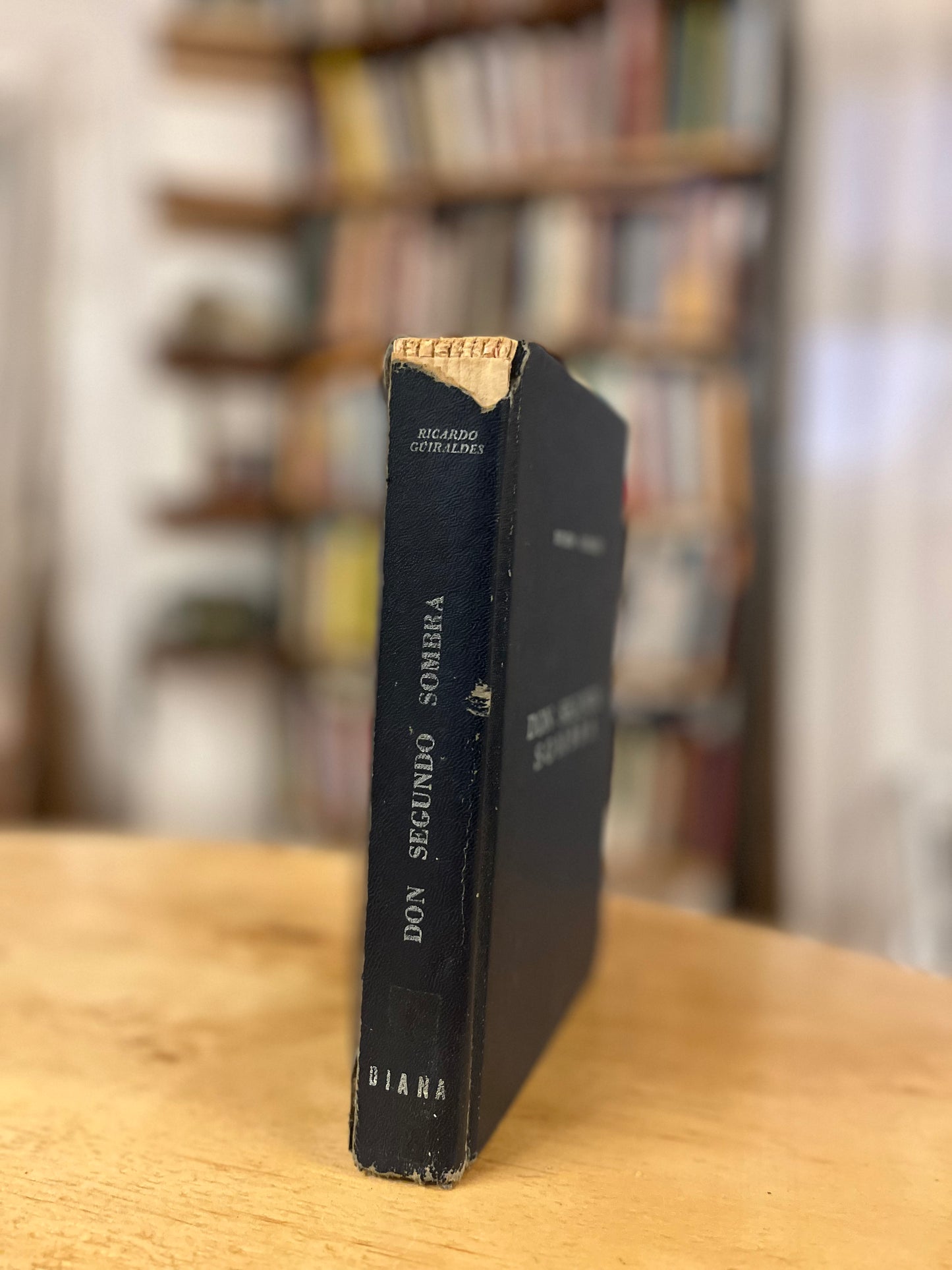 Don Segundo de Sombra. Libro rescatado del incendio