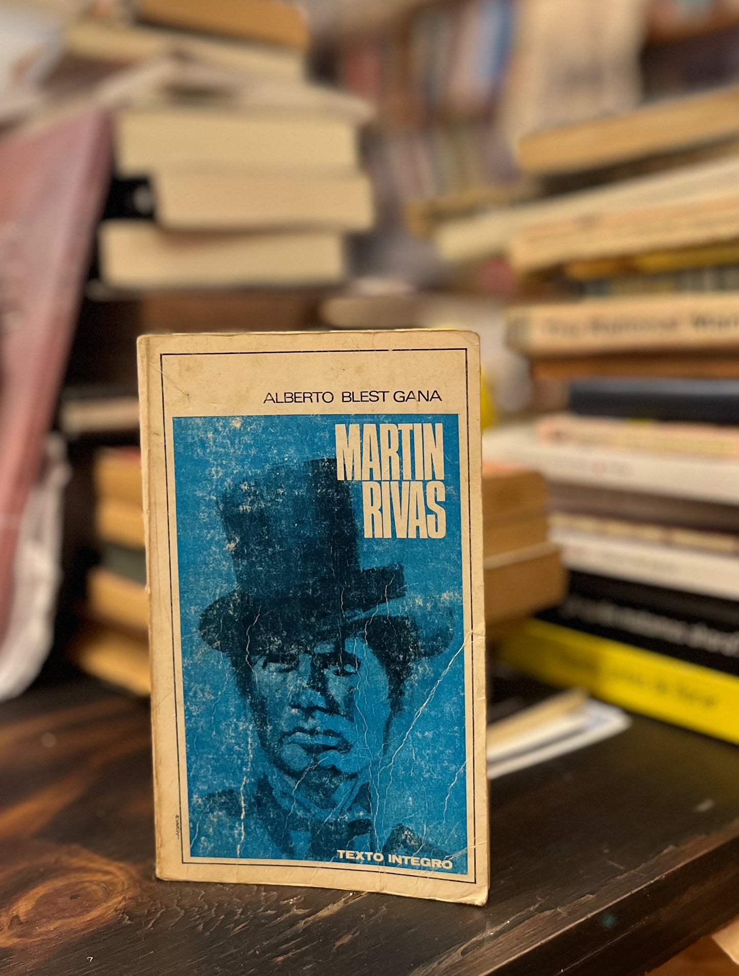Martín Rivas. Libro rescatado del incendio