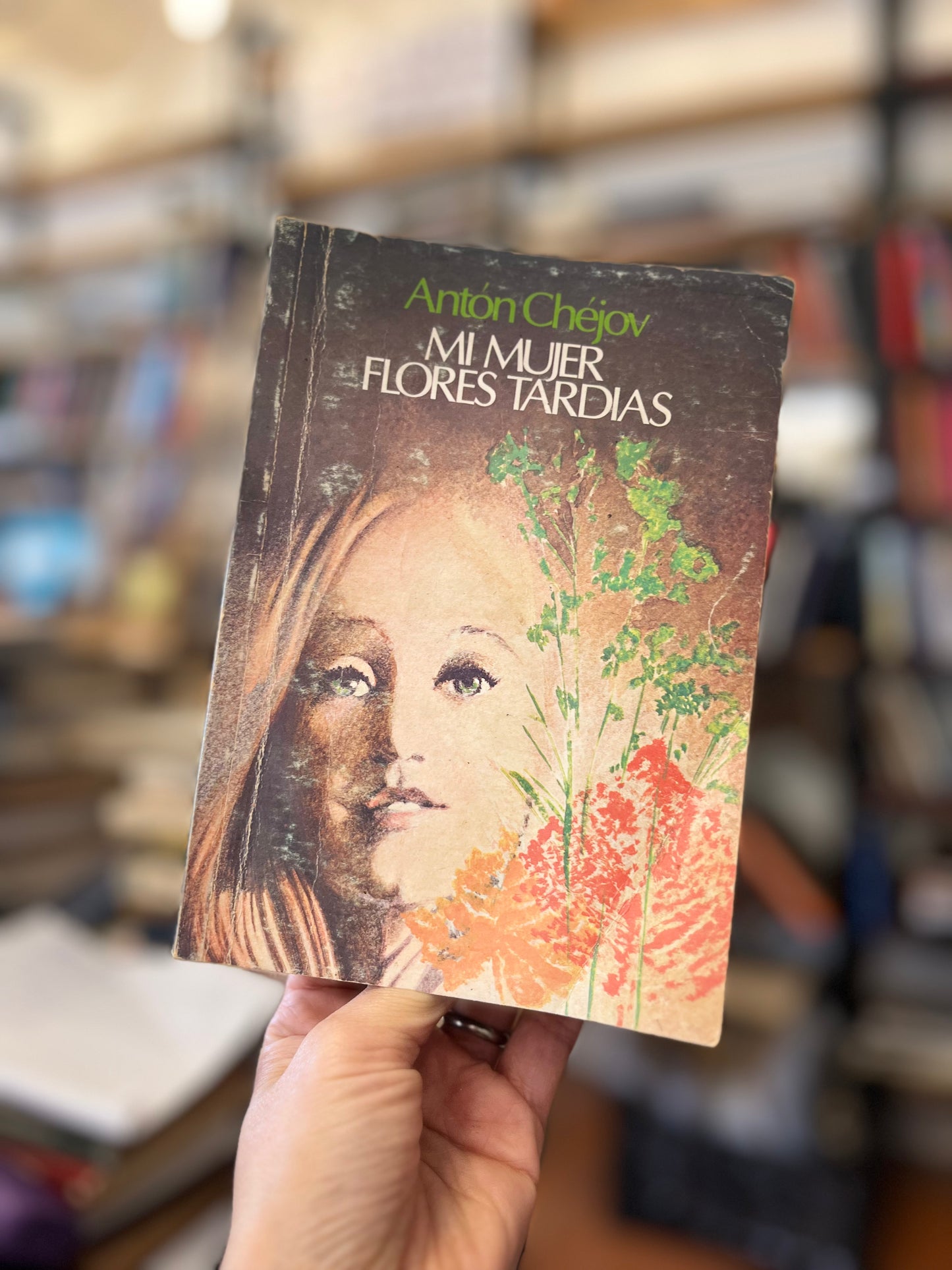 Mi mujer flores tardías. Libro rescatado del incendio