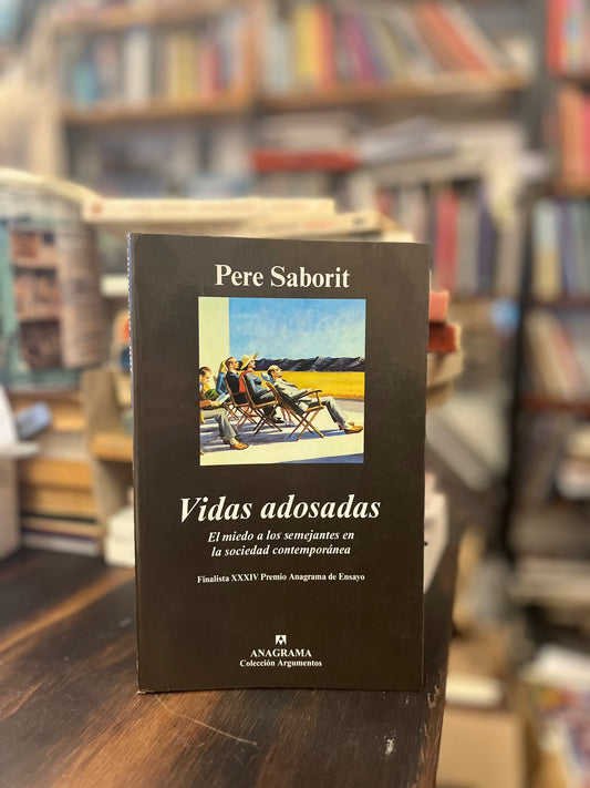 Vidas adosadas. Libro rescatado del incendio