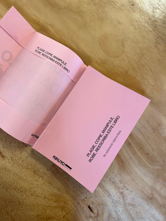 Plagie, copie, manipule, robe, reescriba este libro