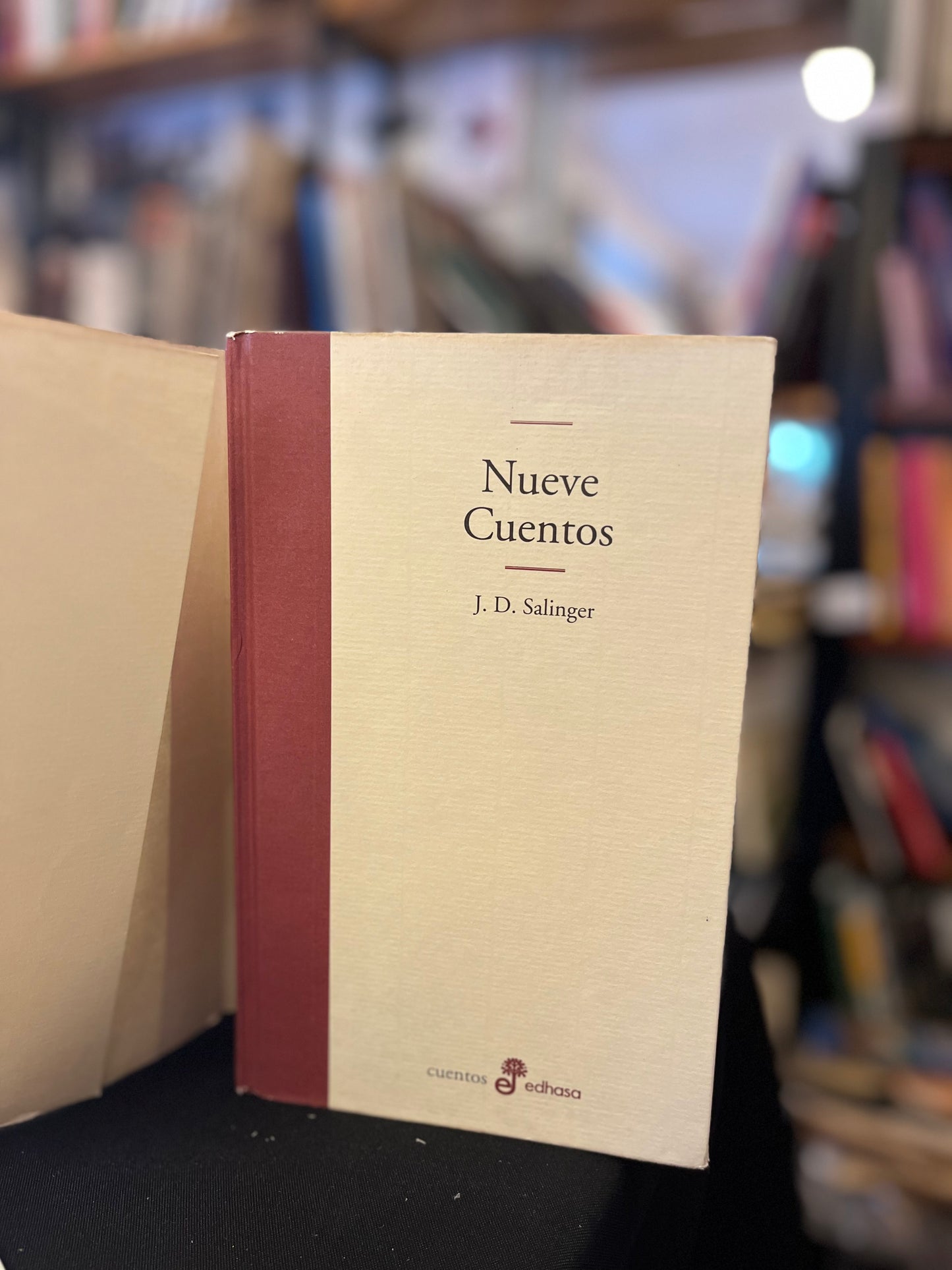 Nueve Cuentos