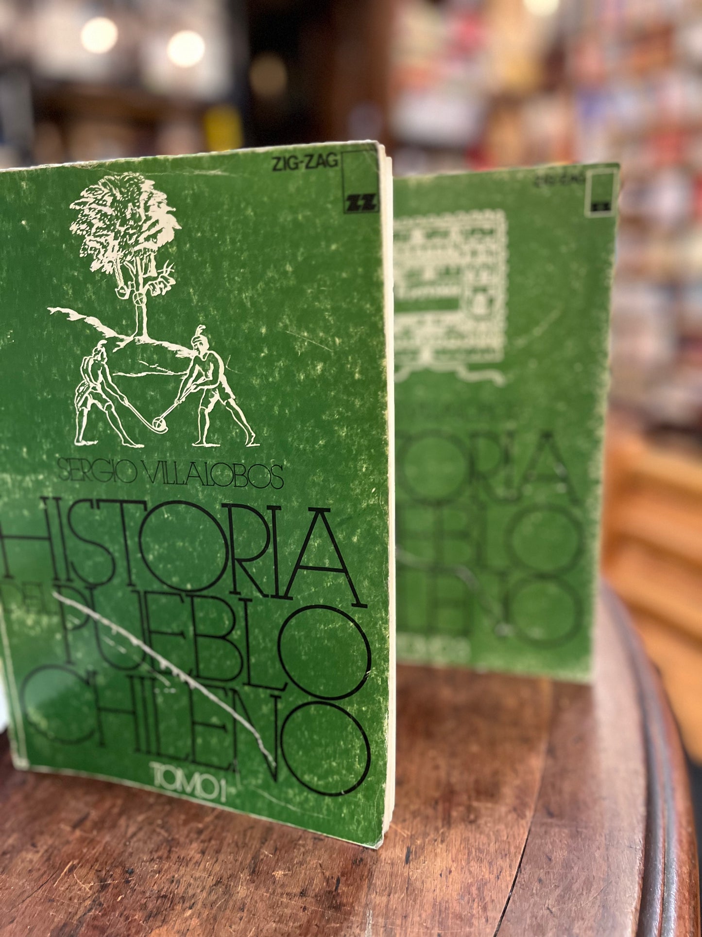 Historia del pueblo chileno tomo I y III