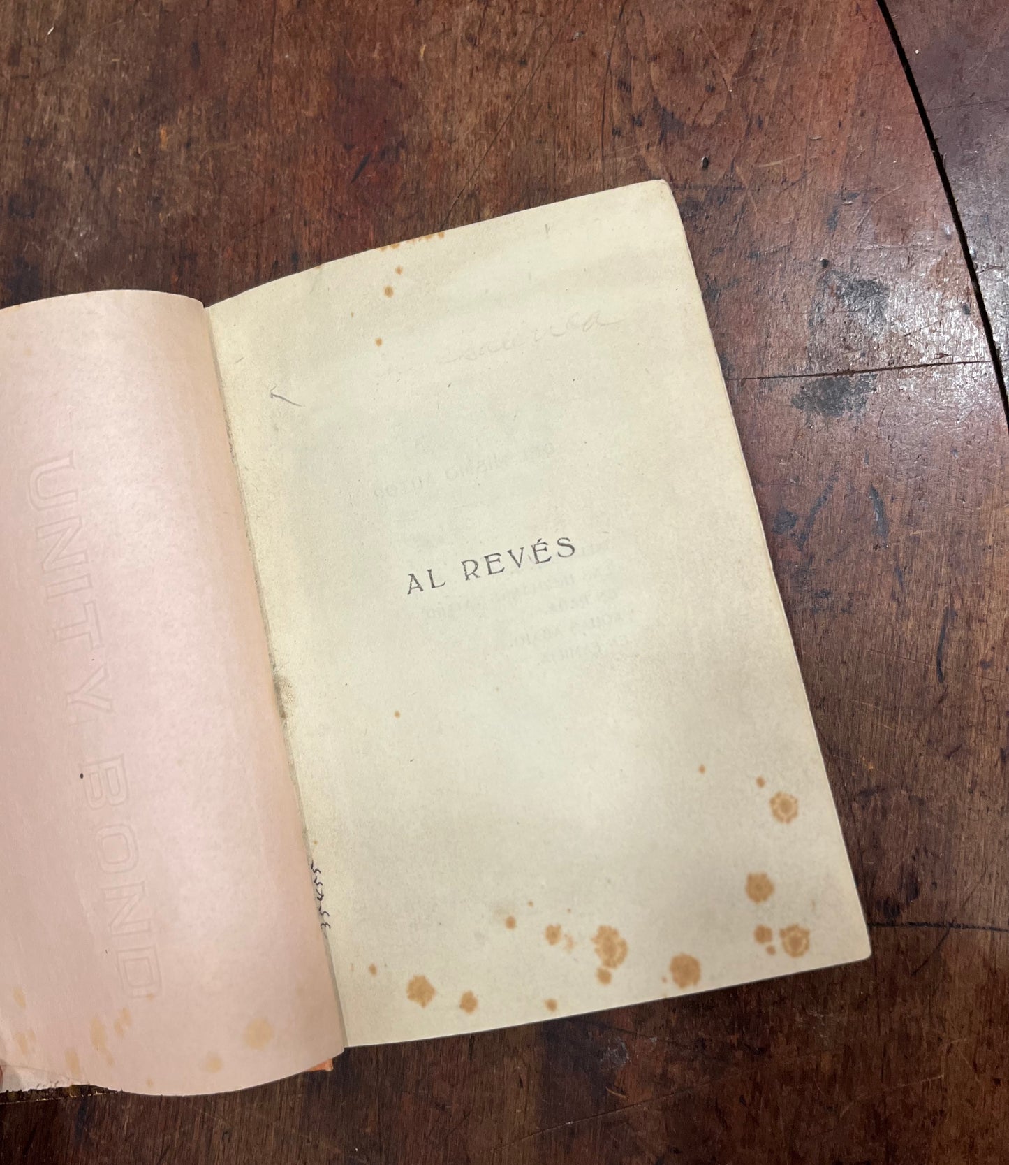 Al revés
