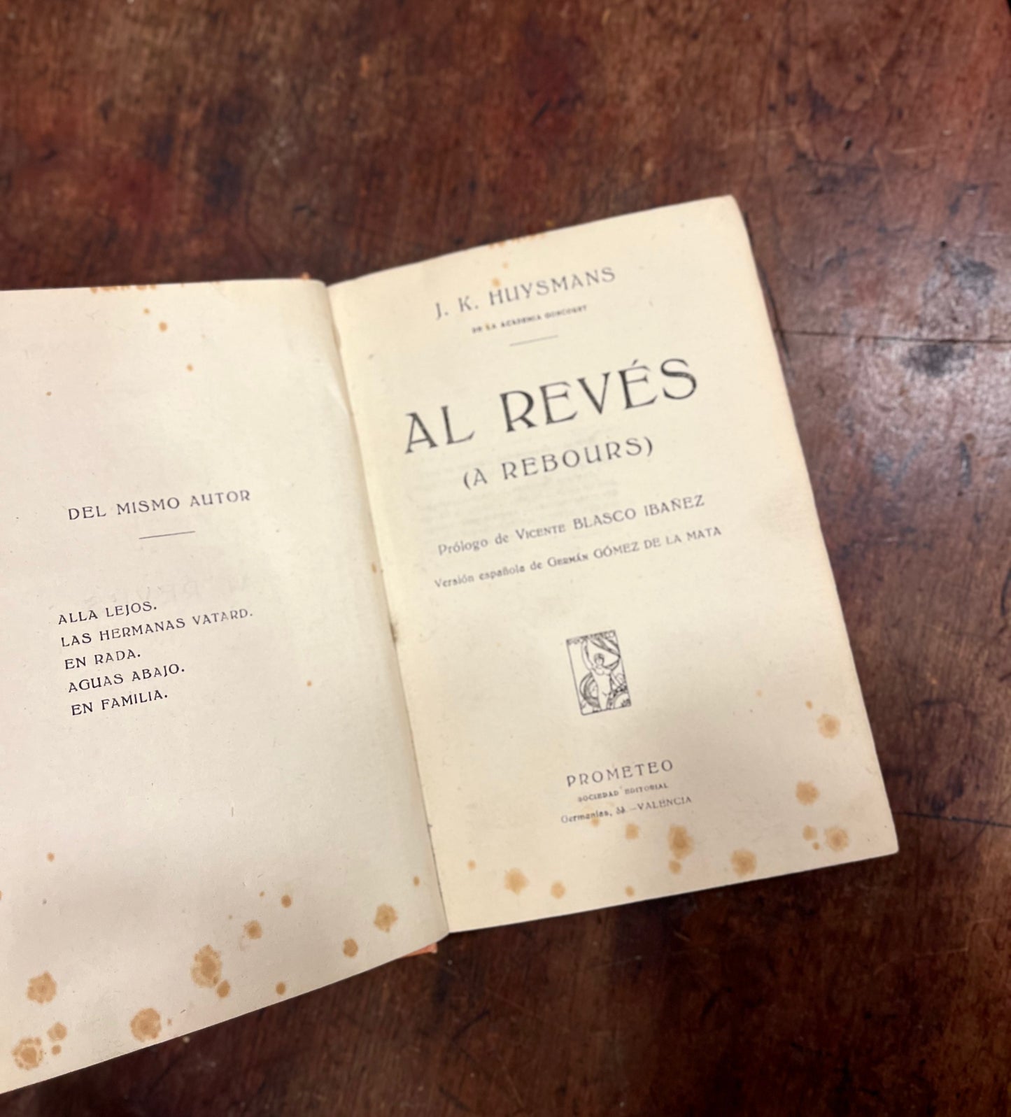 Al revés