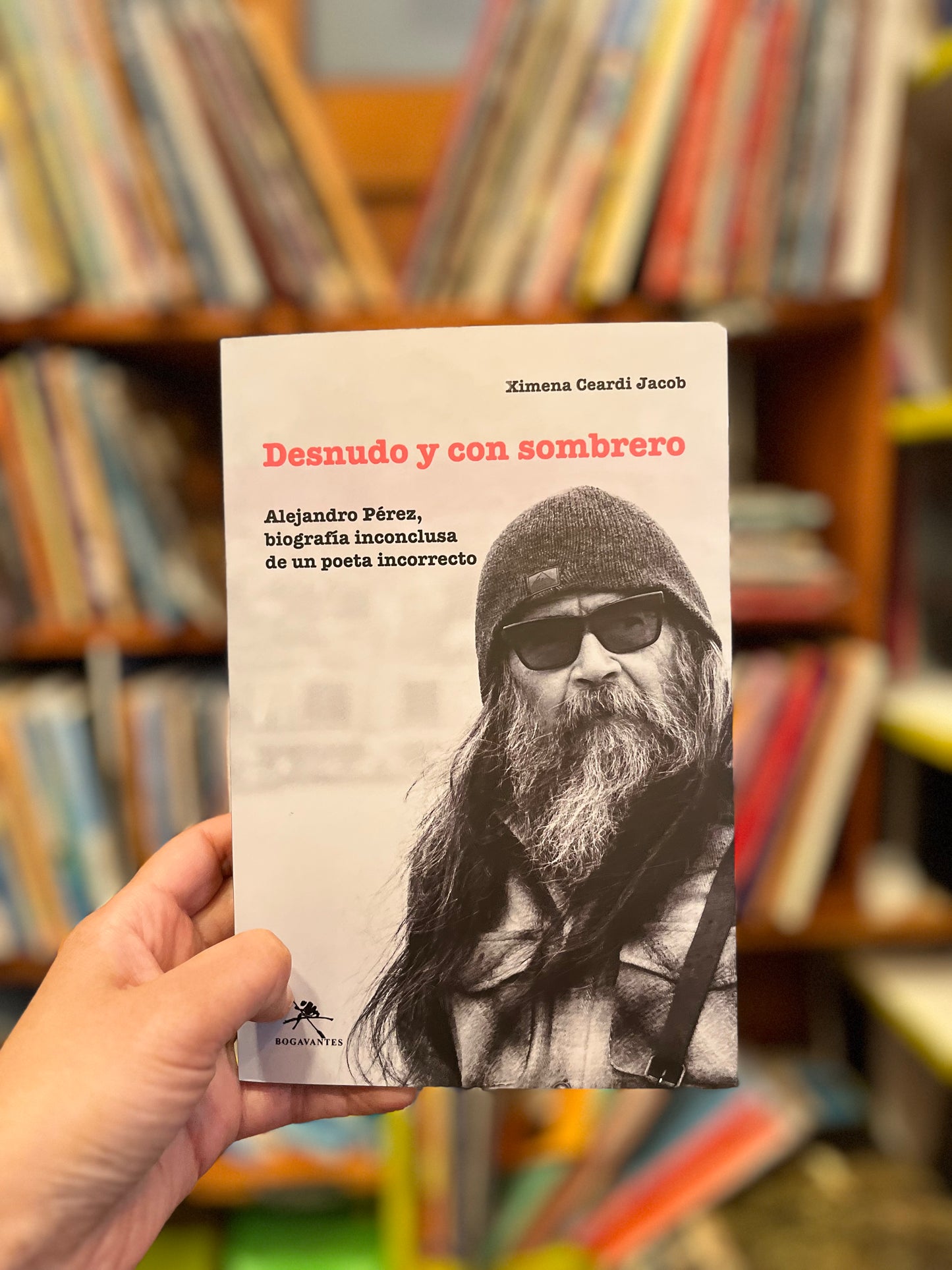 Desnudo y con sombrero. Alejandro Pérez Biografía inconclusa