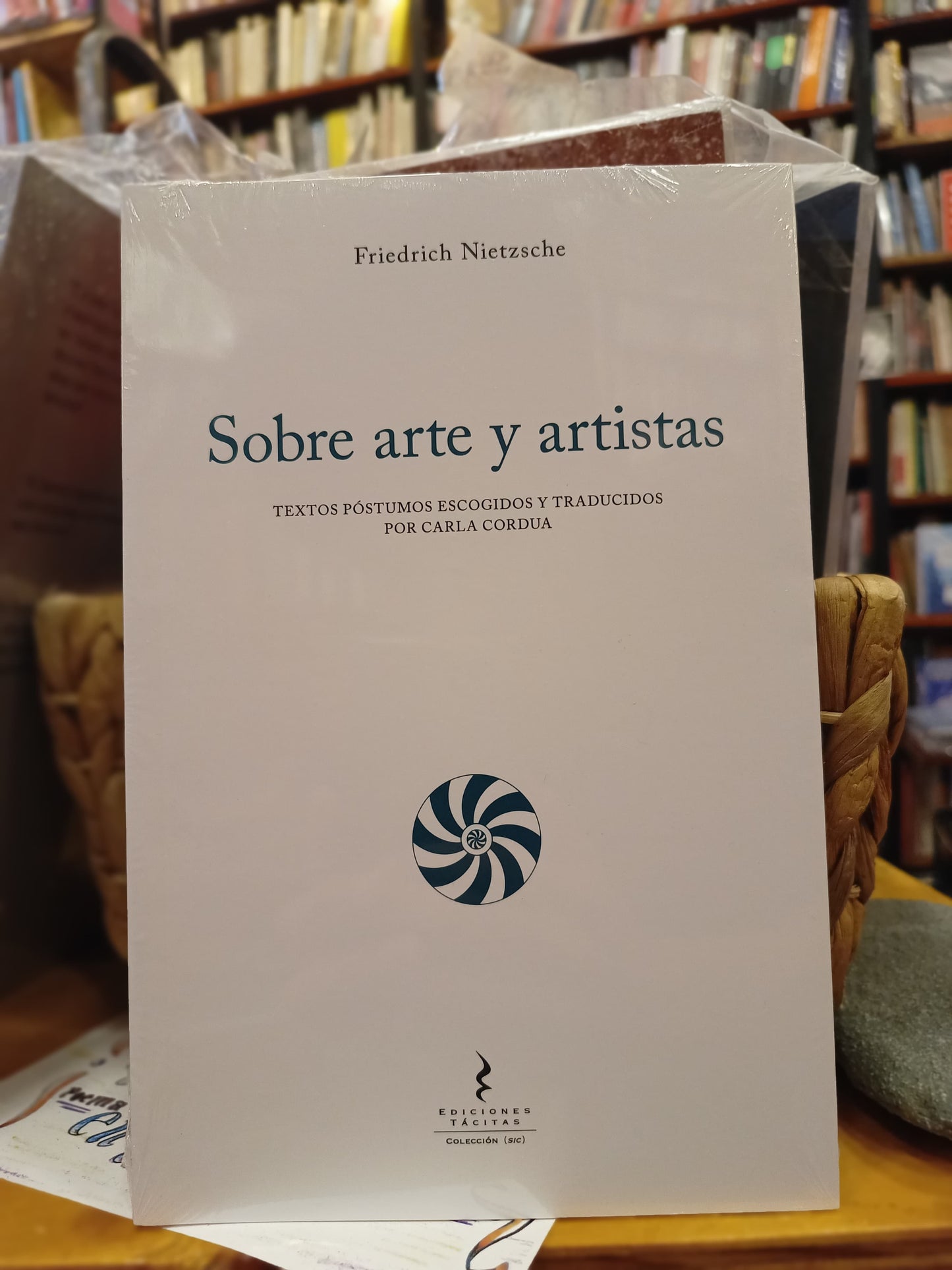 Sobre arte y artistas. Textos póstumos escogidos y traducidos por Carla Cordua