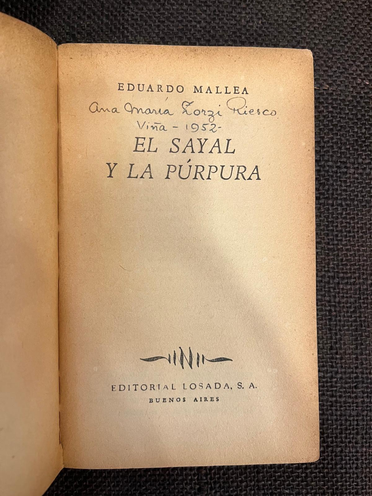 El sayal y la purpura