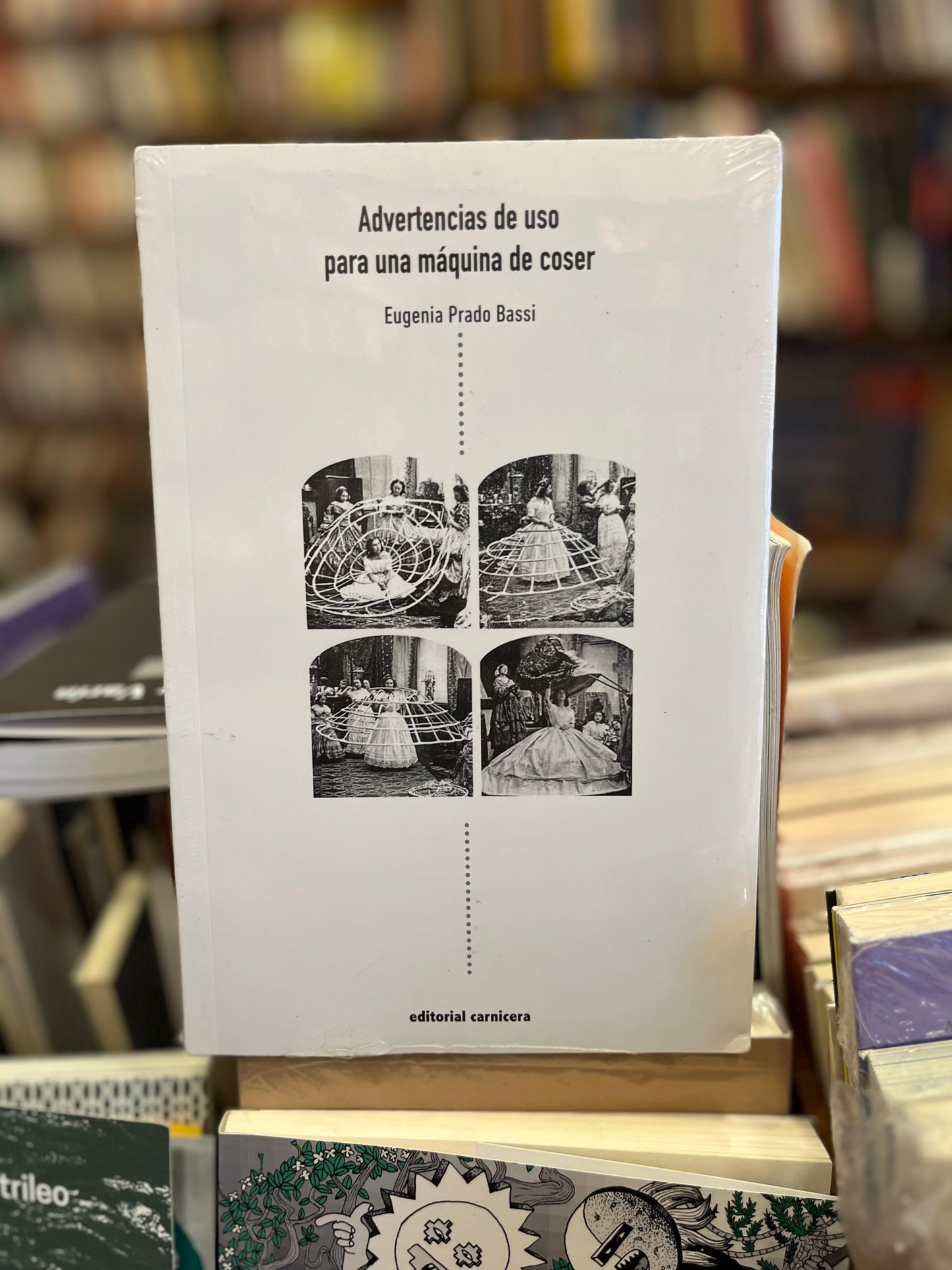 Advertencias de uso para una máquina de coser